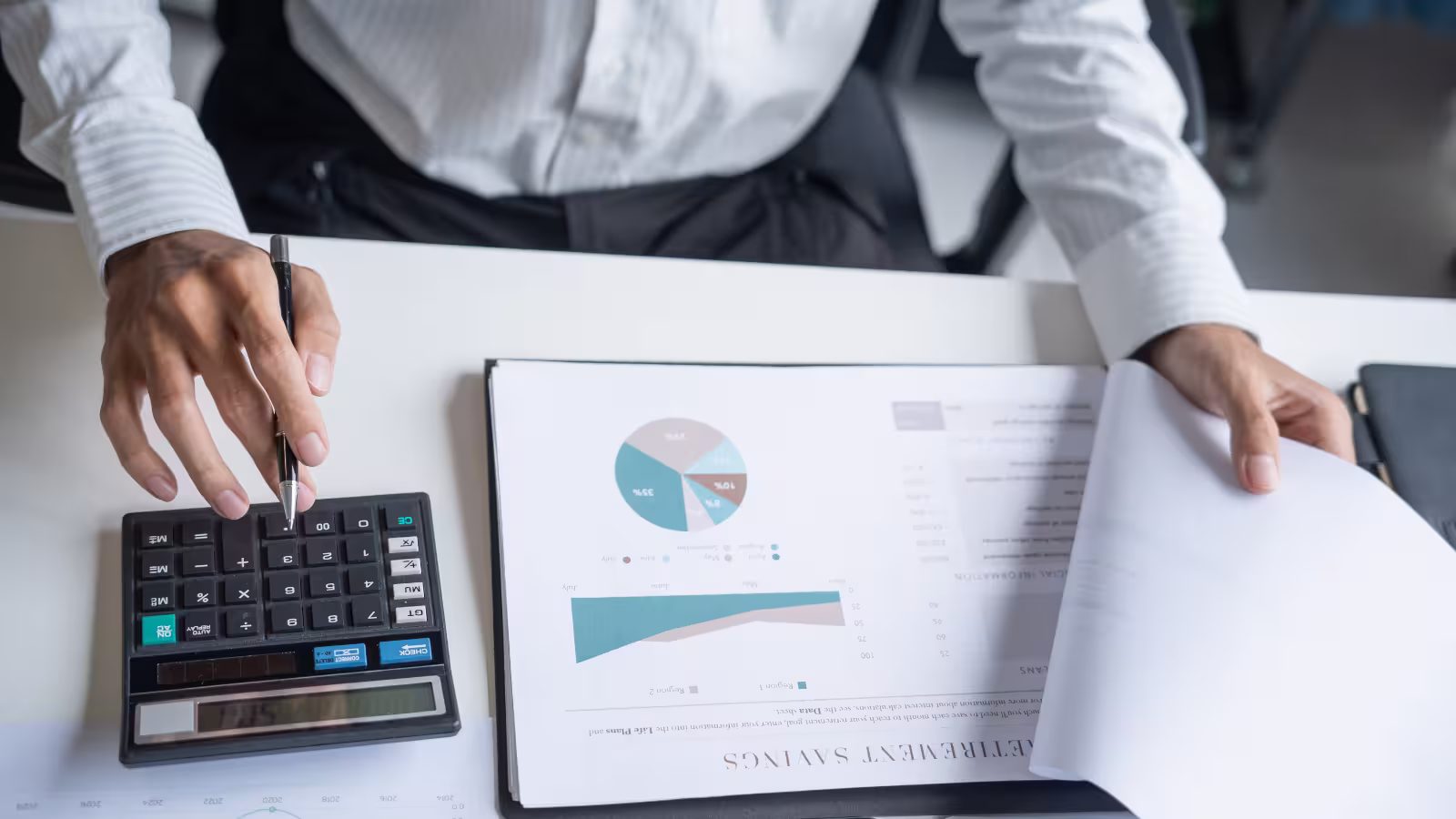 Calculadora de Custo do Atraso: Como Quantificar o Preço de Esperar (Com Exemplos)