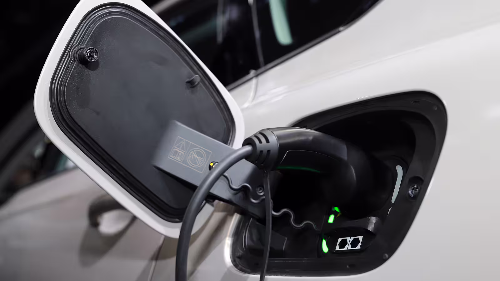 EV Charger Installation: How Many Amps Does a 7kW or 22kW Charger Need?