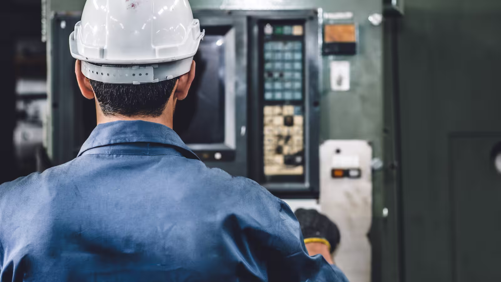 Why Industrial Equipment Is Rated in kVA — And How to Convert It to Amps